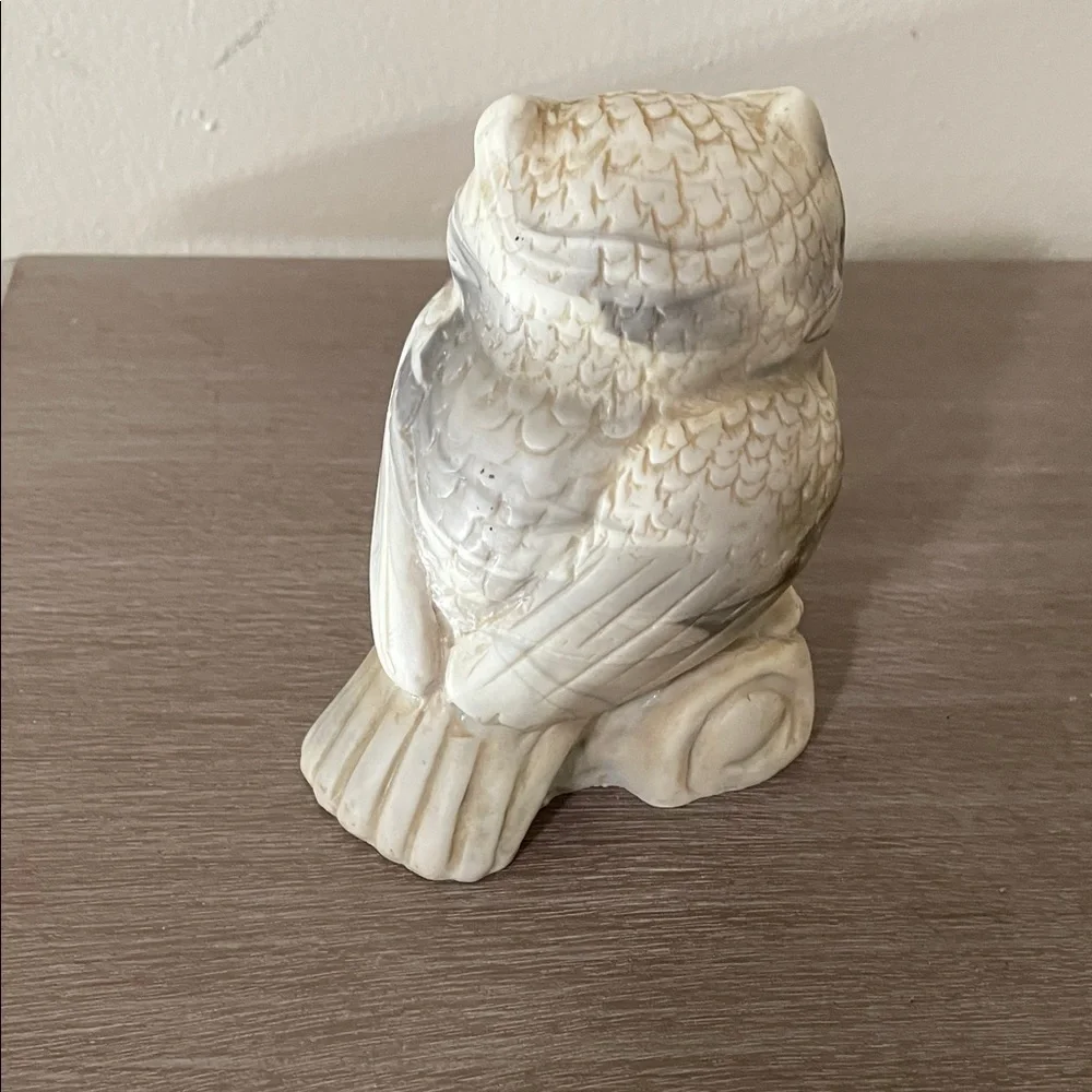 Cream Owl Sculpture Solid Bone - Picture 3 of 9